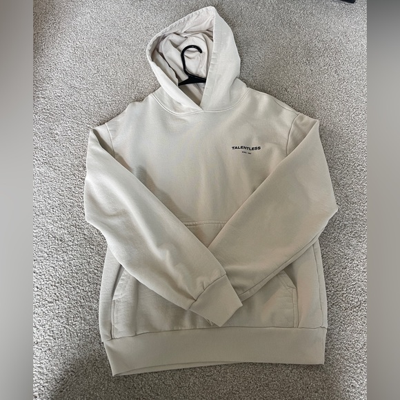 TALENTLESS Tops - TALENTLESS CIRCLE LOGO HOODIE Scott Disick Brand
